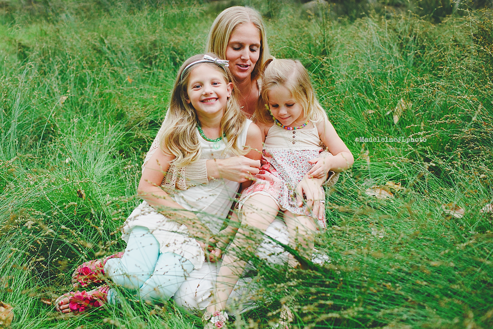 mother and children beautiful session orange county irvine california kids family session pictures photography photographer irvine california lake forest orange county
